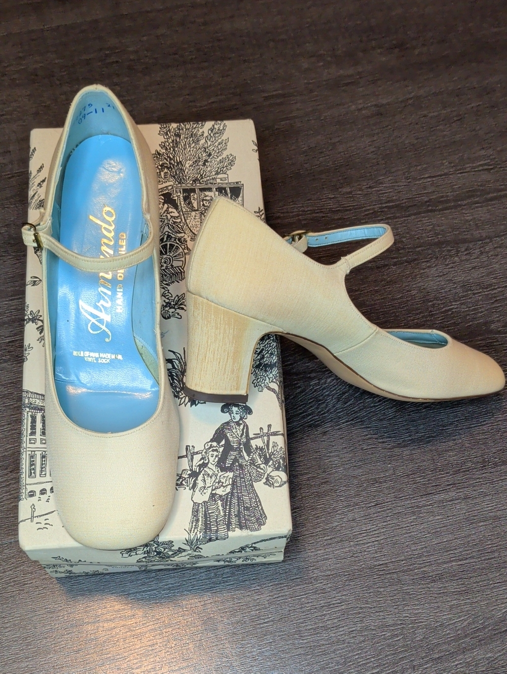 Vintage 60s Armando Ivory Wedding Shoes Mary Jane Bridal Sz 7.5 B Toile Box